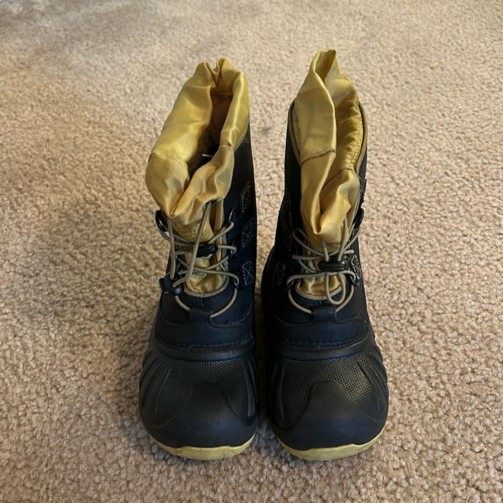 Kids Black Ugg Waterproof Snow Boots Size 12